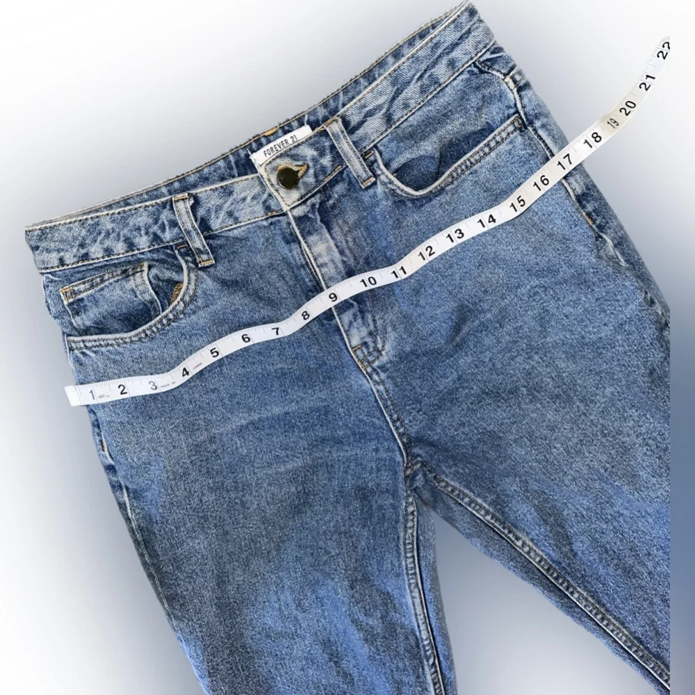 Forever 21 Blue Jeans Size US 27